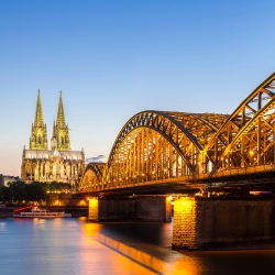 Akustikbild Köln mit Kölner Dom und Rheinbrücke